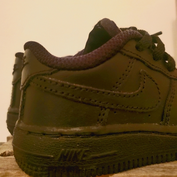 SOLD NIKE Air Force 1 Toddler - Picture 3 of 4